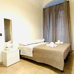 Maison Becca *