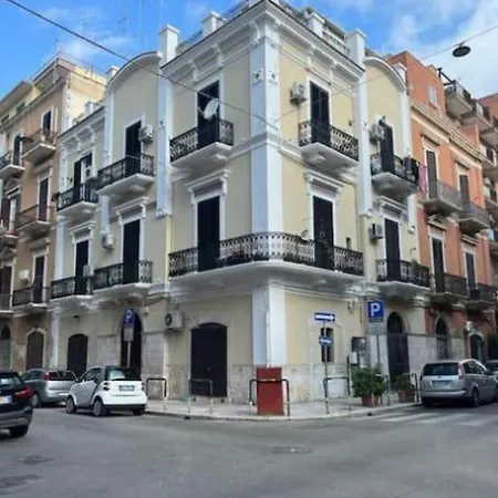 Maison Becca *